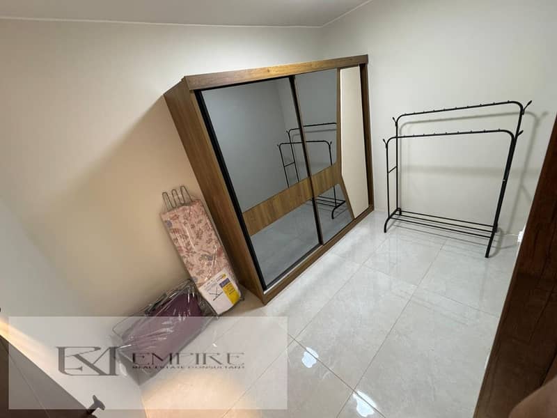 6 WhatsApp Image 2025-11-24 at 20.15. 48_91364910. jpg