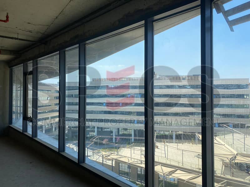 2 photo_5850524315567639255_w. jpg