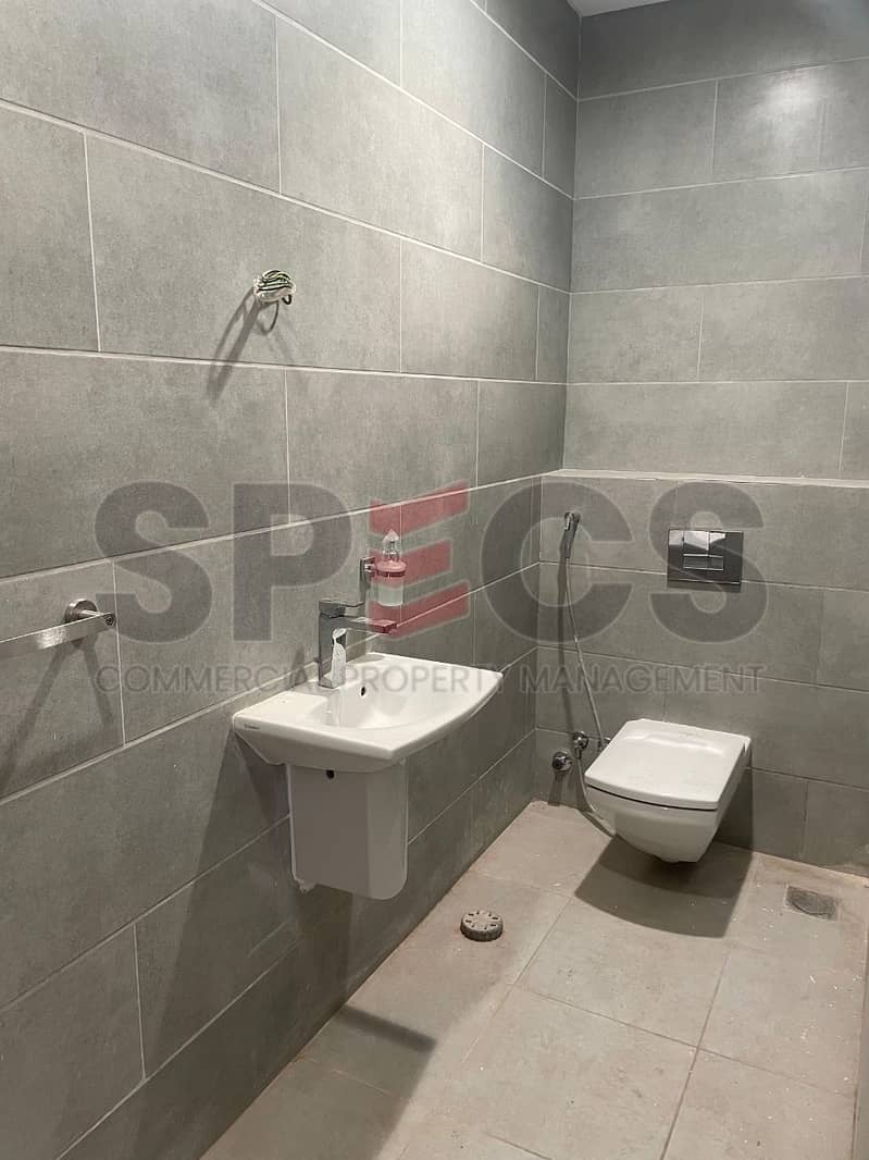 6 photo_5967302676754581393_y. jpg