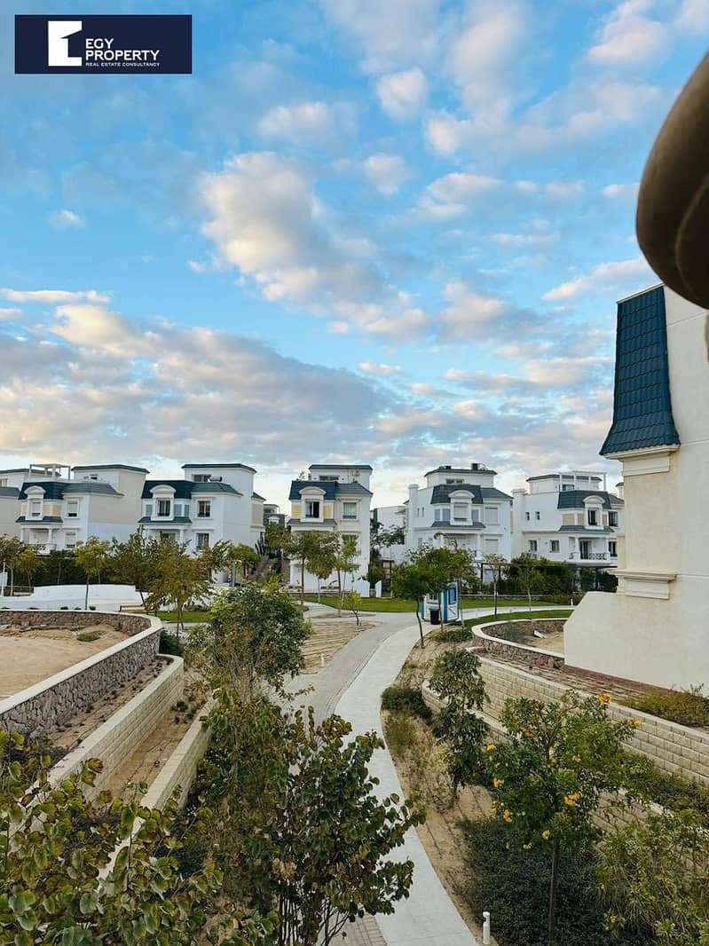 7 508563602_122206655444092890_1629648813662839546_n. jpg