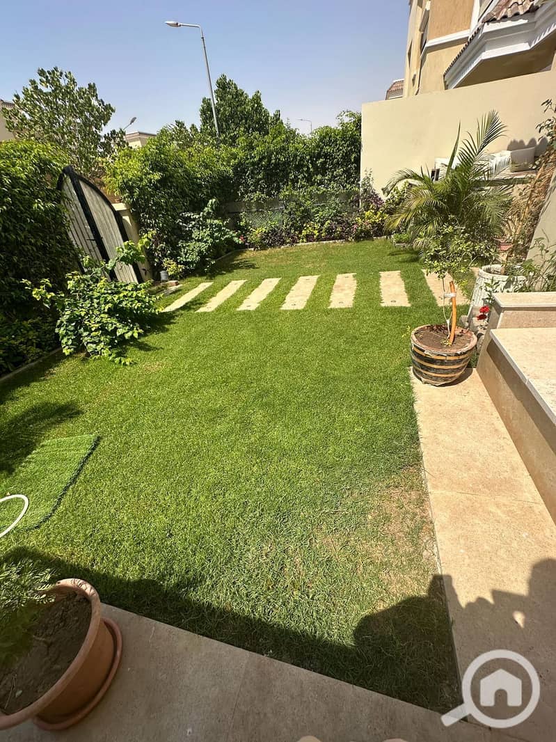 4 edbf607c-b48b-4b79-bebb-52470e29f1ad. jpeg