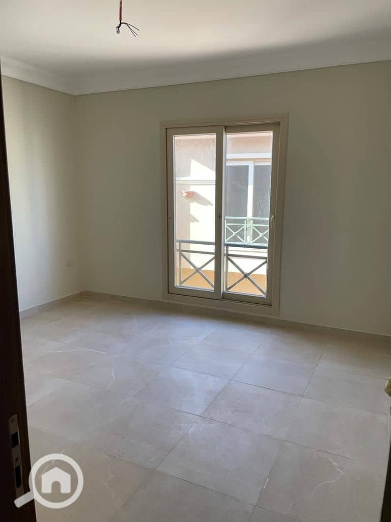 10 180c14cb-8e5a-46b5-8192-260bd9f9da0d. jpeg