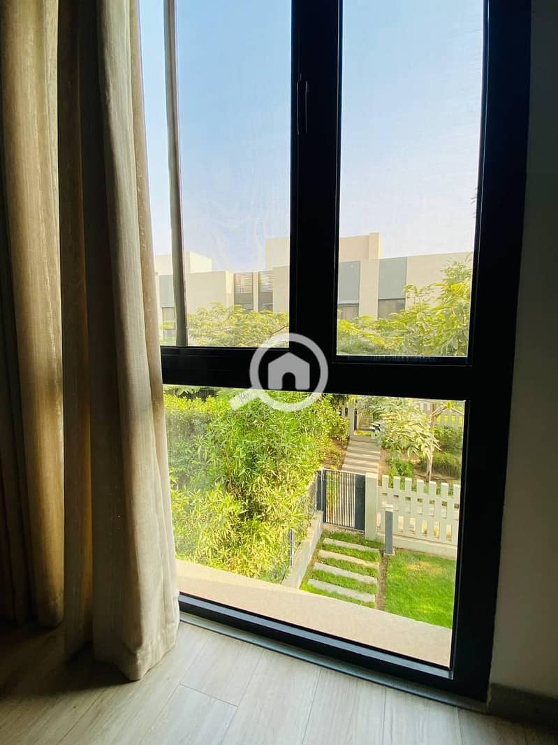 3 9779b558-37a6-47bd-a841-589fd84281a7. jpeg