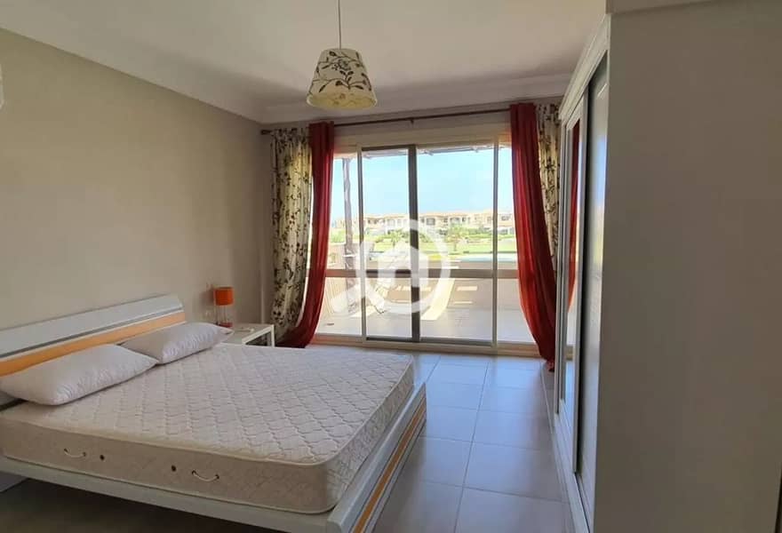 9 c81c5de7-db9e-4fa5-9033-8418fd40ce32. jpeg