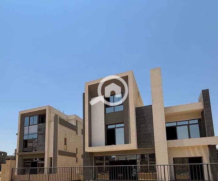 12 14307eeb-477b-46e5-a548-759b50650721. jpeg