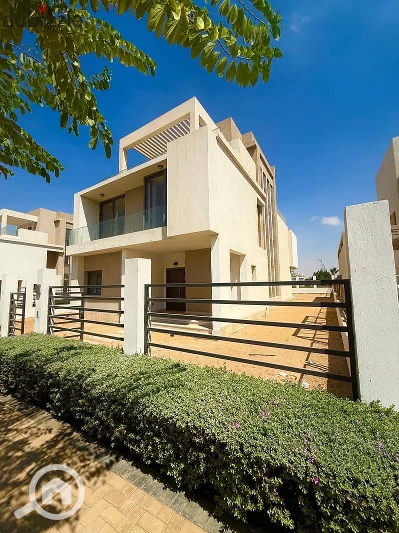 2 5058e475-c319-4339-8178-0f36d0ea7dbd. jpeg