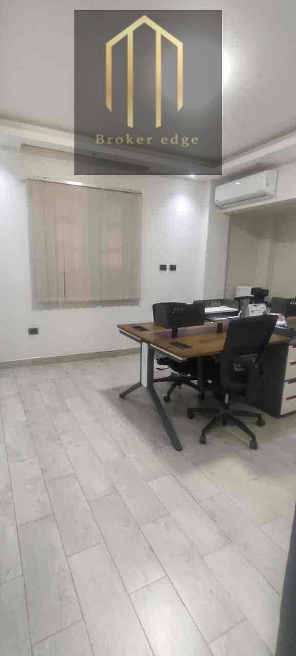 8 64221e48-5872-4b45-a212-1a97d117e9b0. jpg