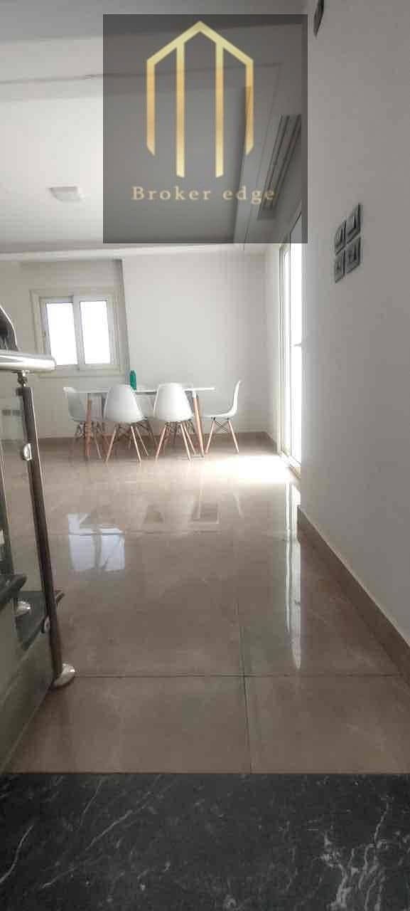 10 220d57e1-0bf6-4e4e-926f-58b48c270c75. jpg