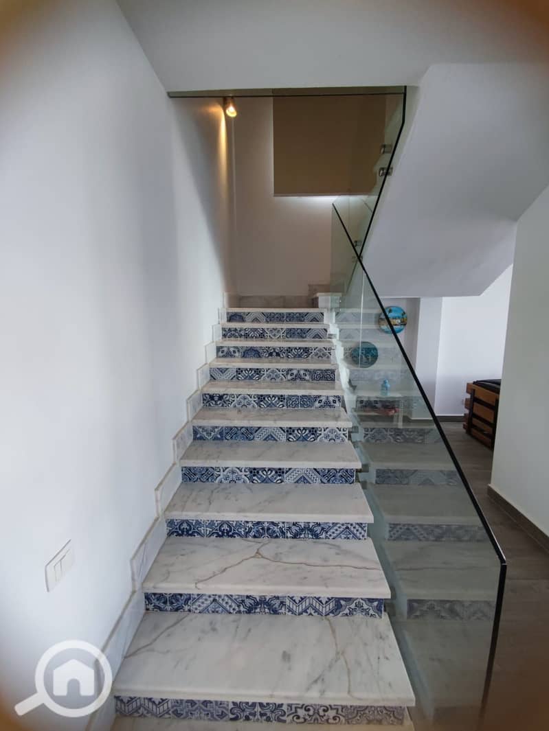 3 506637333_10232939750969626_6206993864217759787_n. jpg