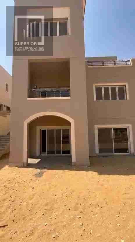 4 1000403870_frame_21. jpg