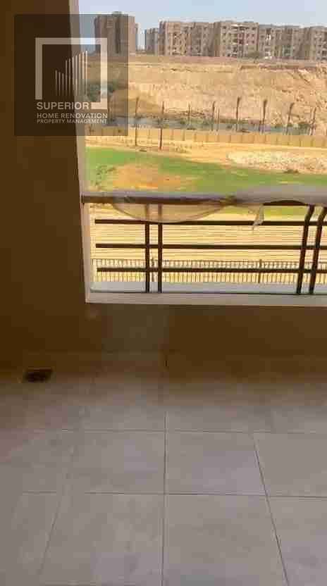 7 1000403866_frame_61. jpg