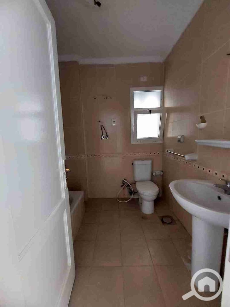 2 FB_IMG_1680858248166. jpg