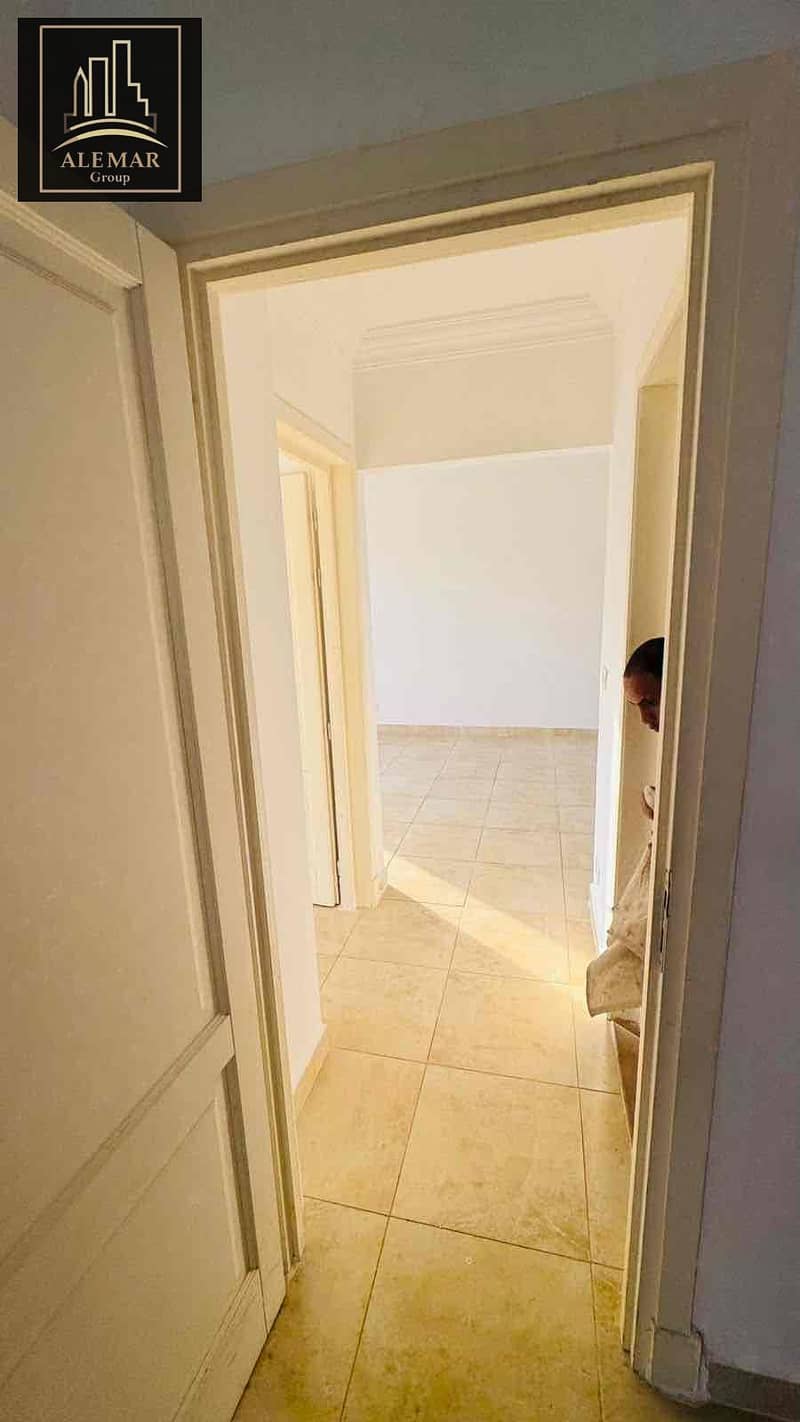 5 12fd9ad8-30ac-441e-8de4-1205b04b3a9d. jpg