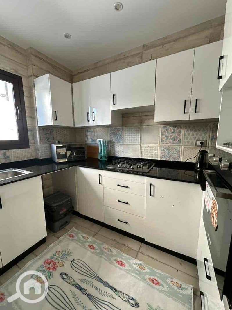 9 95866a24-b811-42cd-acd0-0186bb2deb84. jpg