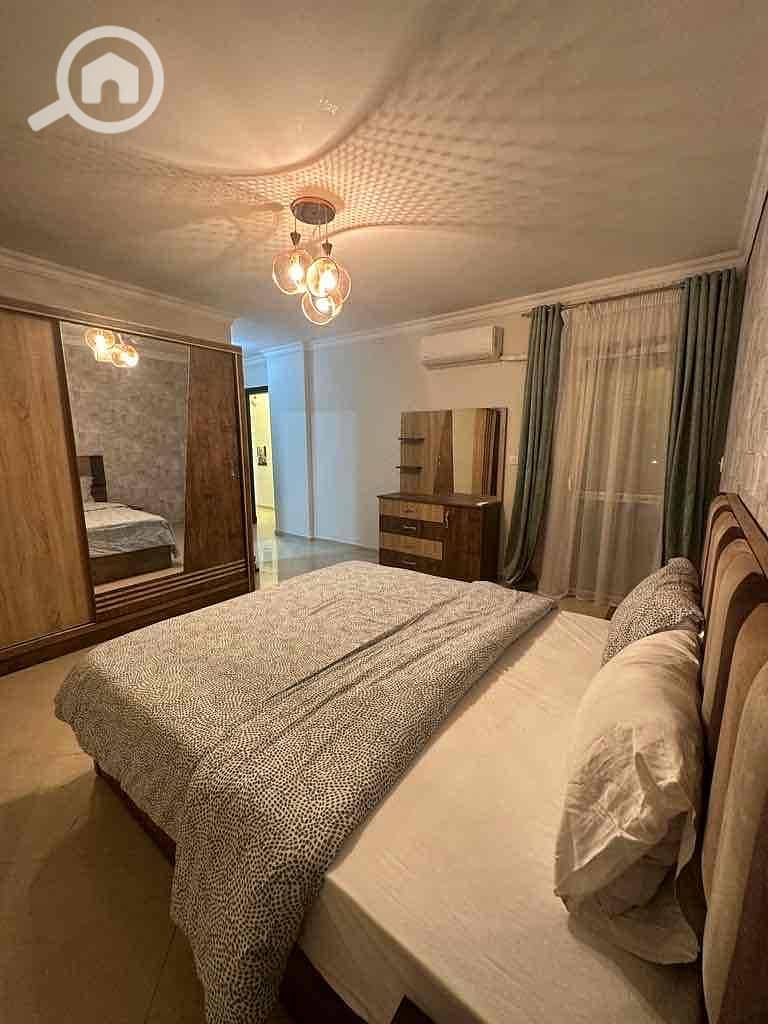 3 84ee8e4c-68bb-450d-aa9c-5485083f538d. jpg