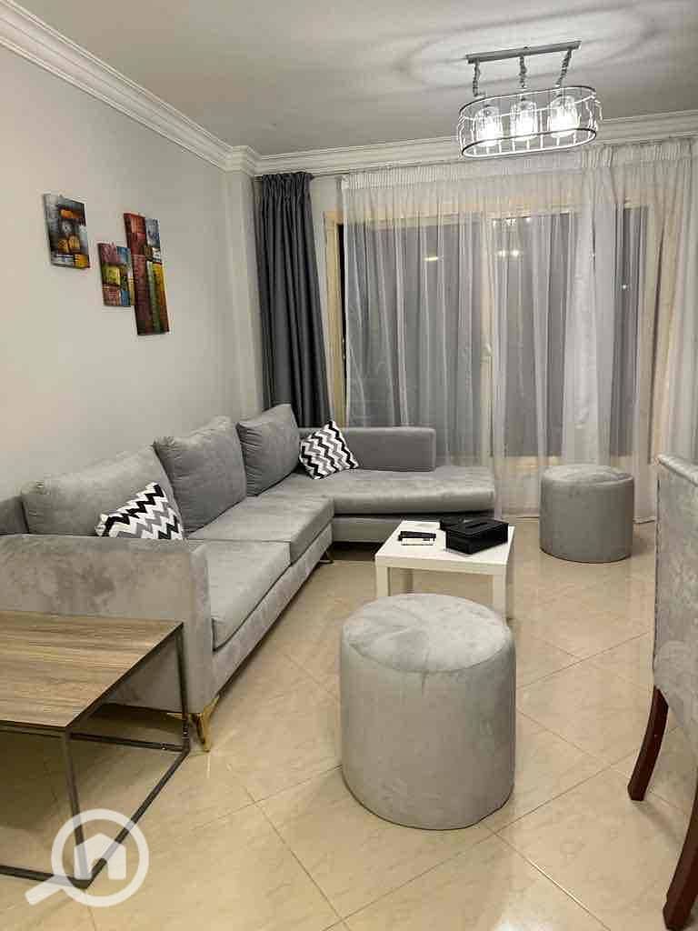 4 b4c162db-28c6-4659-a9e0-5e0805adef24. jpg