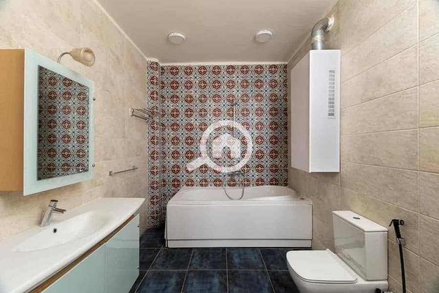 21 c16a5375-5e6c-4d12-b075-d2302638c5c2. jpg