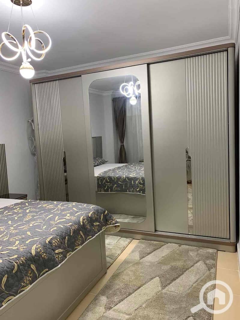 4 dc3f8153-4fa3-497b-8fd1-47fa684ece03. jpg