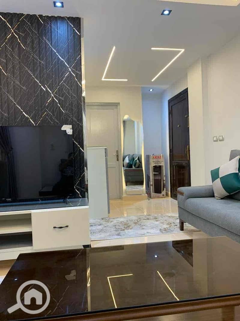 8 4697a78f-671b-48ee-8fd6-4ba0b008206d. jpg