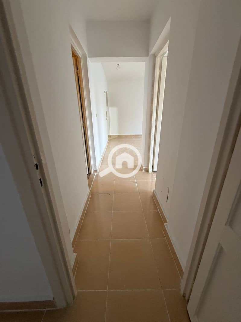 12 WhatsApp Image 2025-11-28 at 17.55. 50_148c030f. jpg