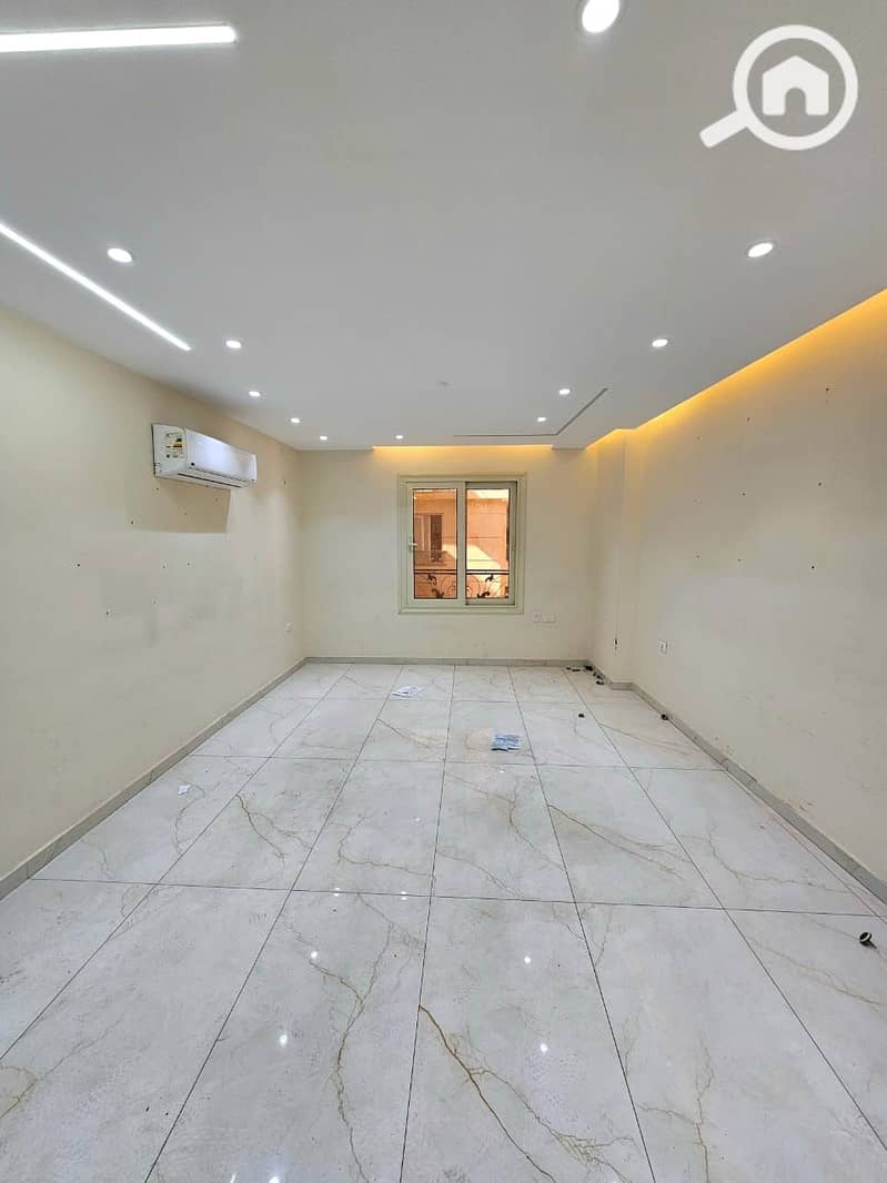 5 9d7d05cf-d9d2-4032-b4ef-5abeac262d61. jpg