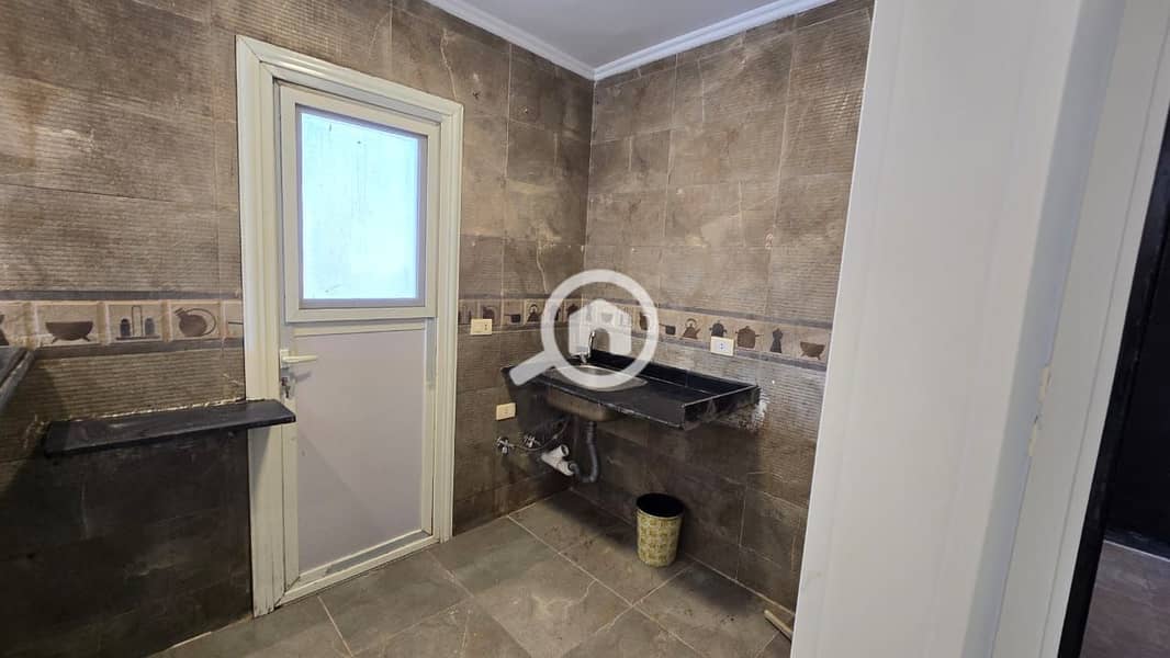 4 75f73786-4252-4caa-a554-84a91d9e1df5. jpg