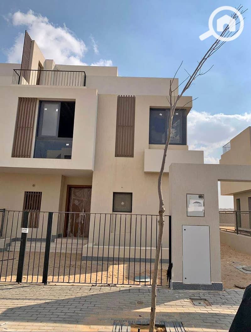 11 d16a30a5-b97c-4b4d-a005-beaf6cc6bea3. jpeg