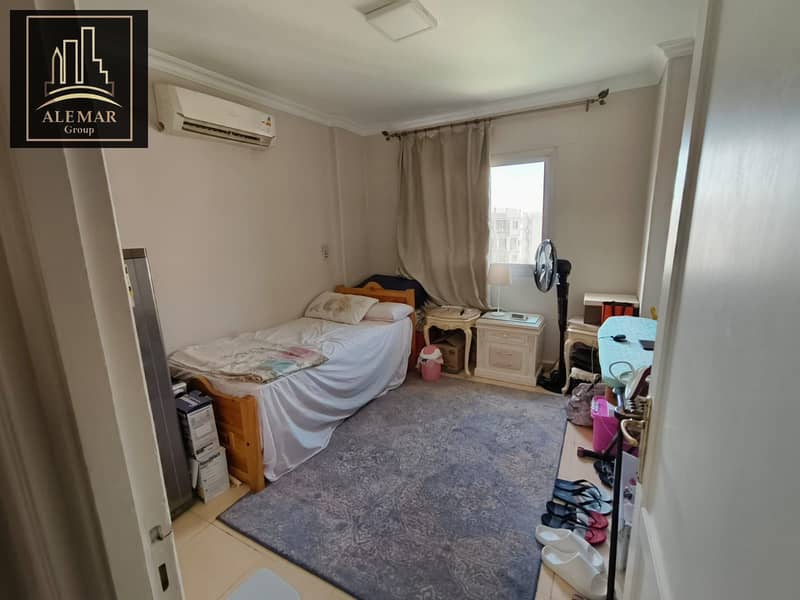 4 e69efa0e-f9b8-4e3d-b8c7-3ff2871db623. jpg