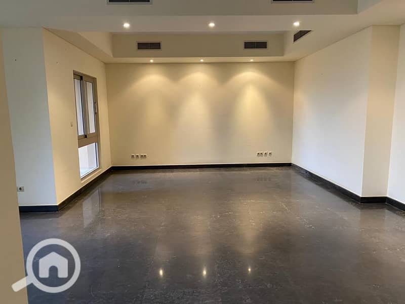 2 d2ea0b92-b9f3-4afe-bfc3-c906833c228c. jpg