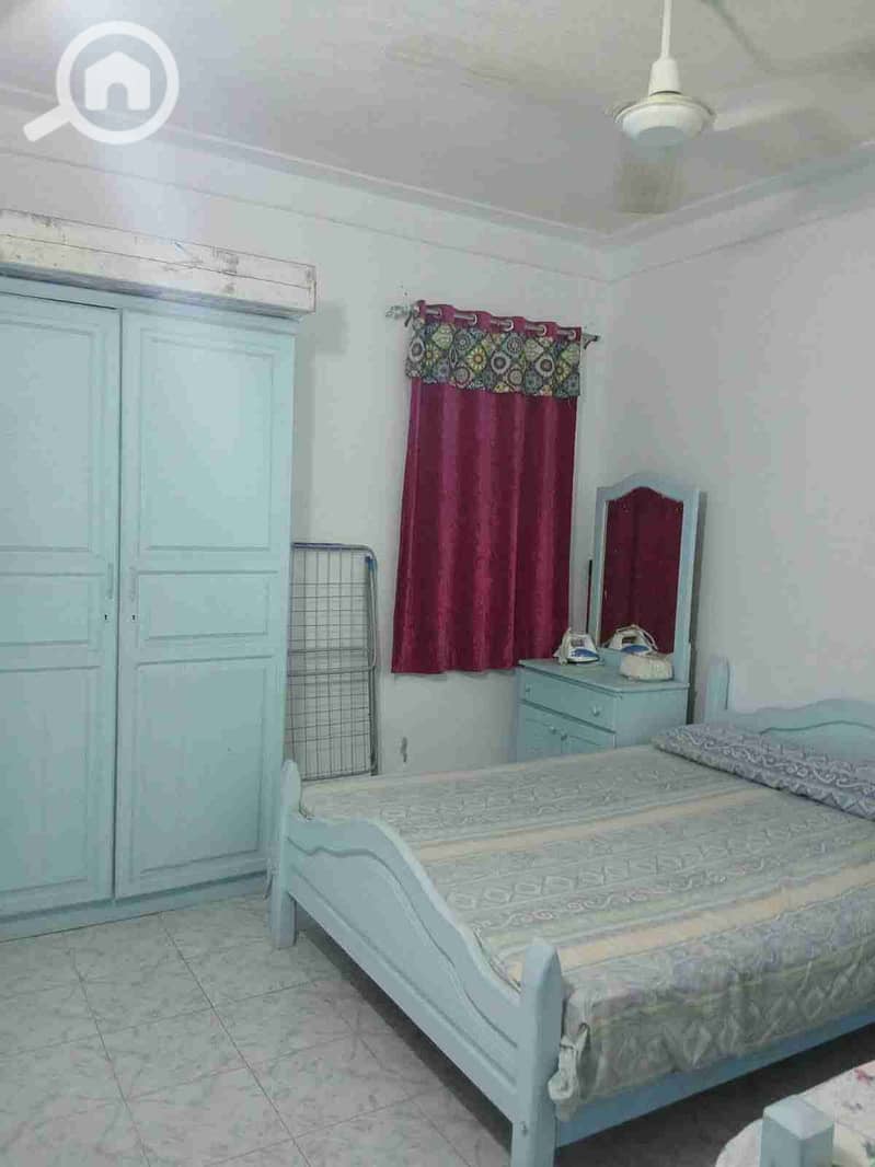 4 received_1812330749411392. jpeg