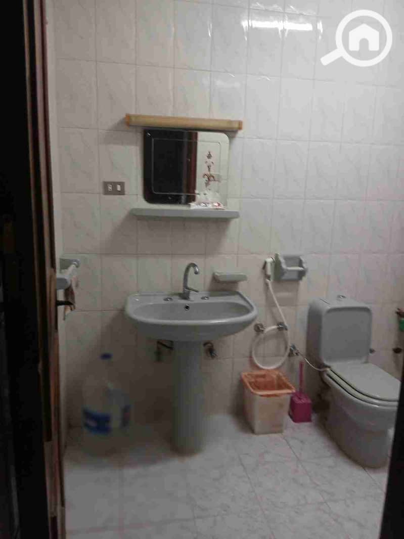 8 received_1574793860318165. jpeg