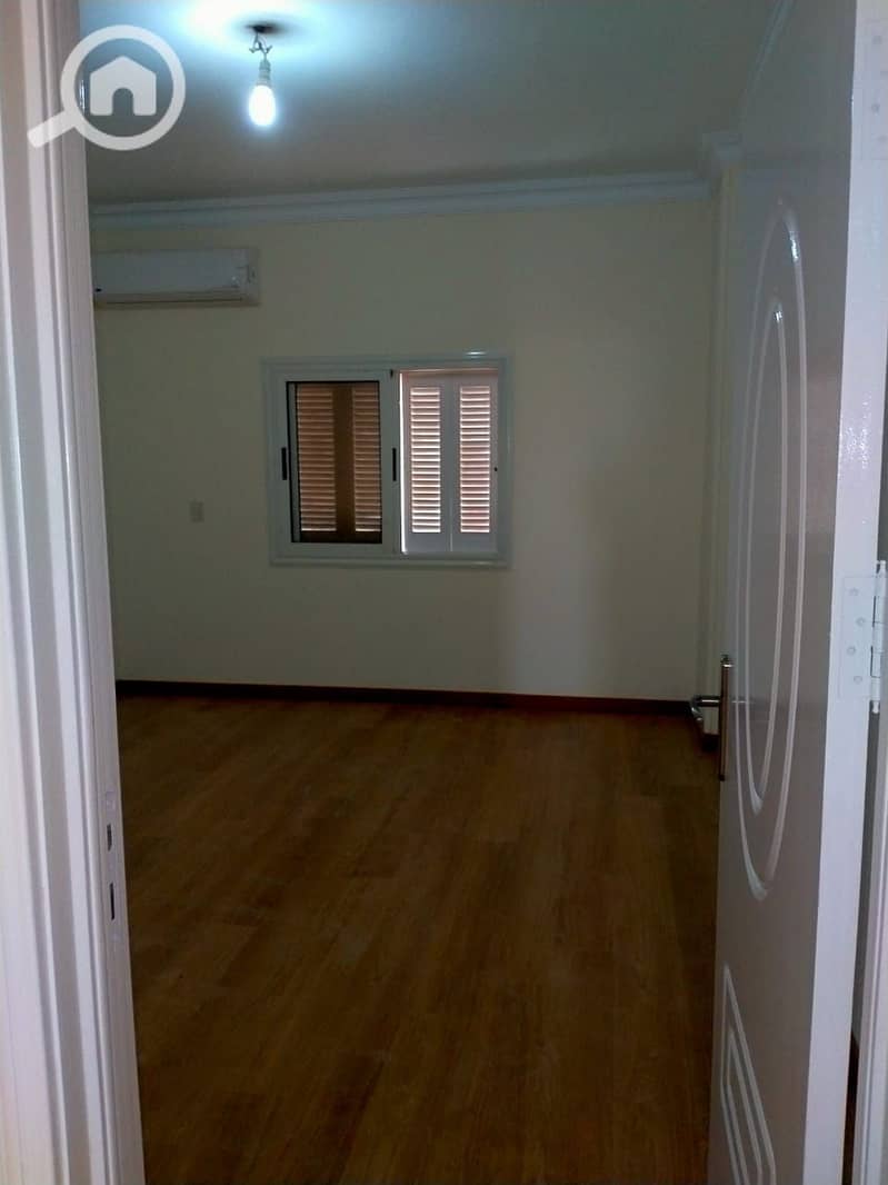 4 fdde9ac8-ad74-45d0-b85e-b2d6634dc014. jpg