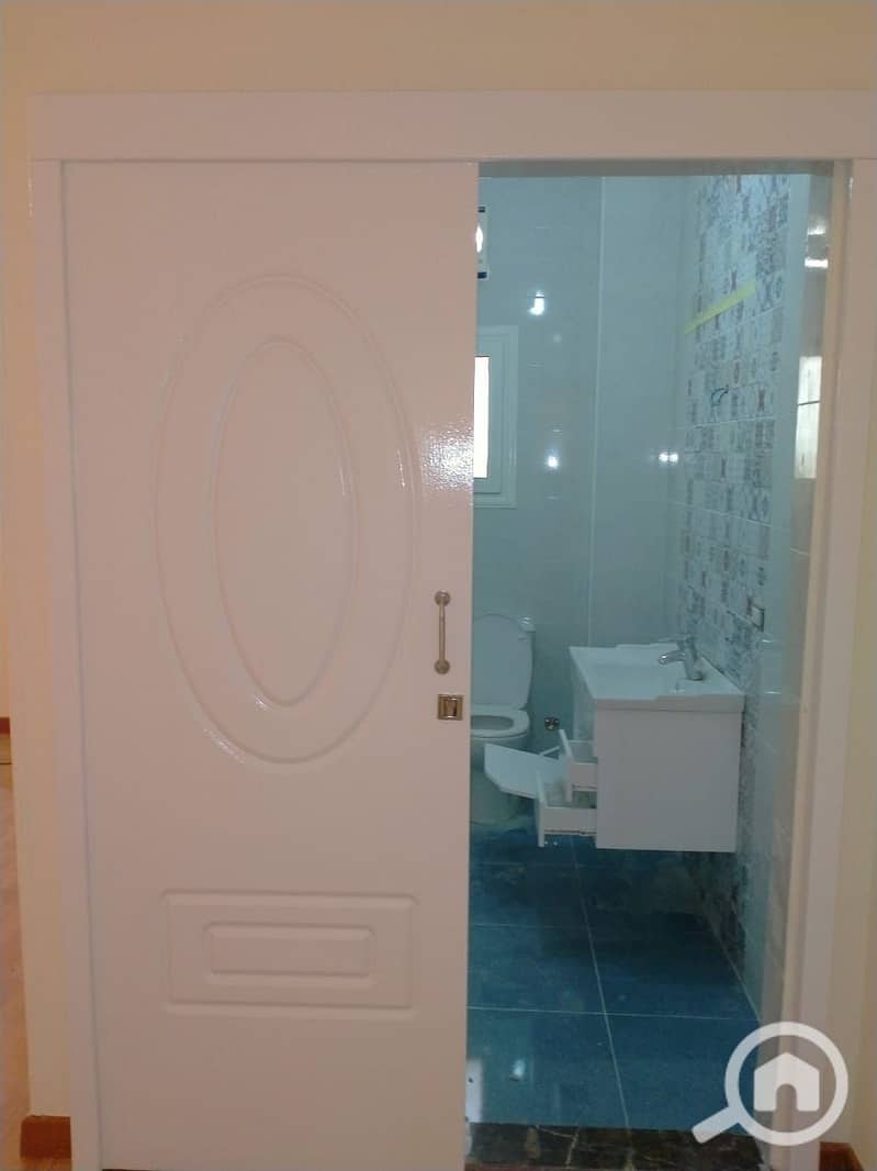 11 5049e3b5-bcf6-4771-aeec-db9c4854354e. jpg