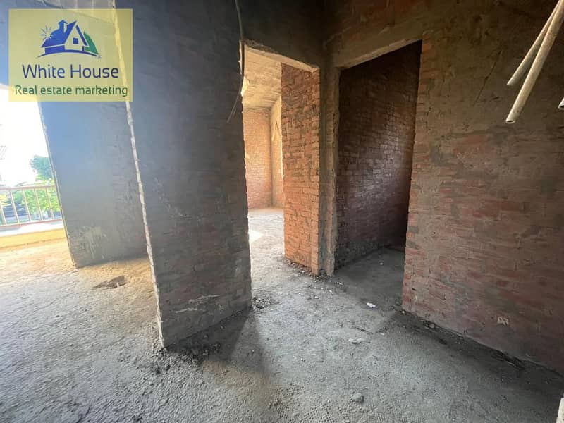 32 e9845701-da42-433e-b329-bf2ab6557351. jpg