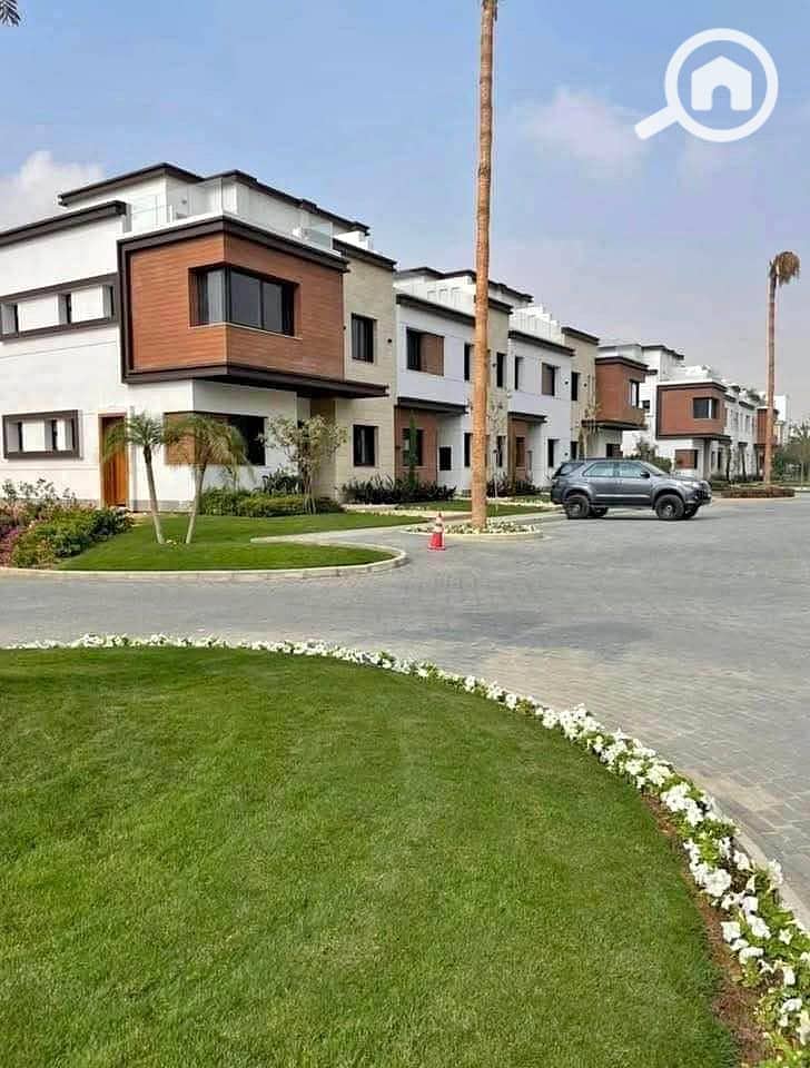 8 588046243_822584743983541_1321477163833193298_n. jpg