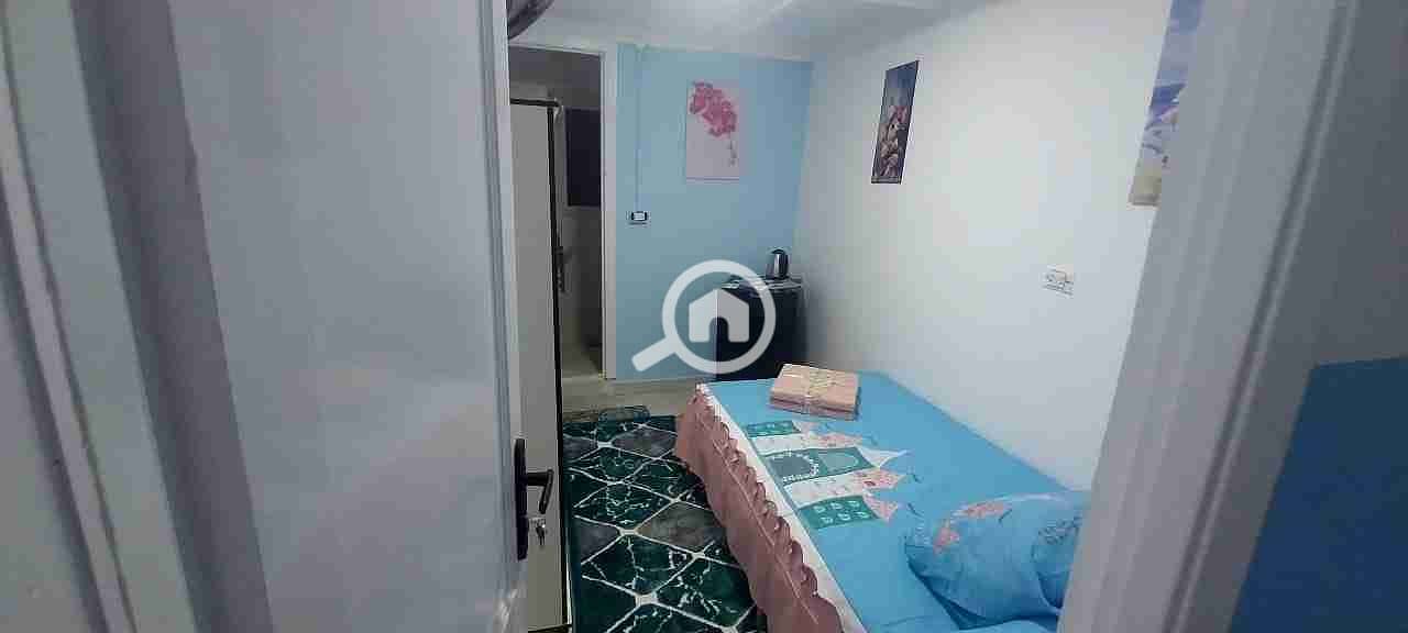 9 lu5anNusPPsfL6VHCC8Y4E0Iz1vkK7LqFicxx1Zr