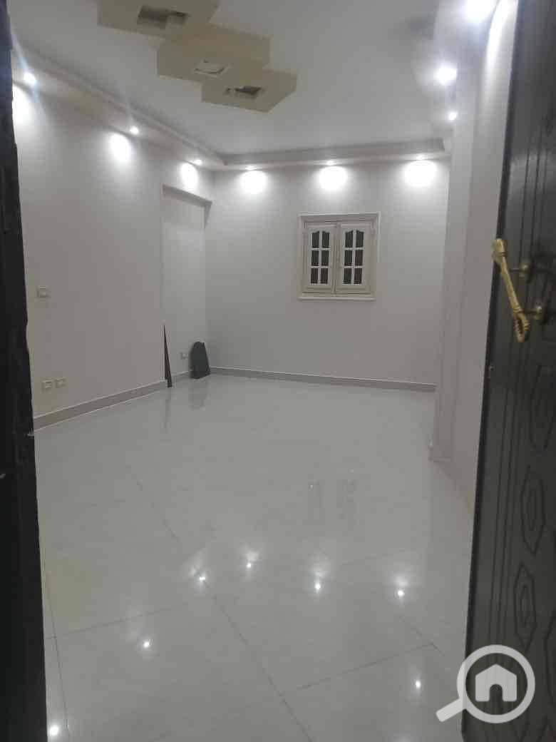 2 8ab17331-85a5-41b8-9a74-f6a75ff454a3. jpg