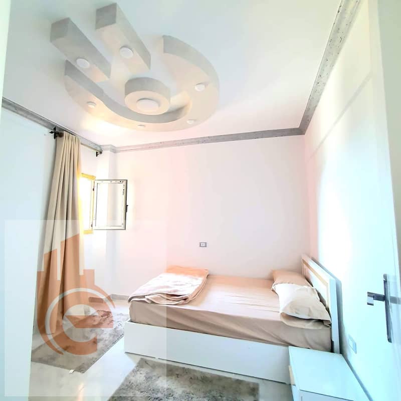 8 243654ca-da61-47f8-a6d2-fa32166833e1. jpg