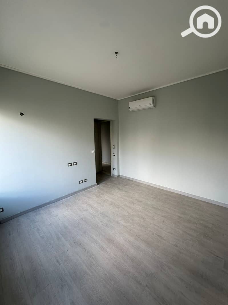 13 WhatsApp Image 2025-11-26 at 11.59. 10 PM (2). jpeg