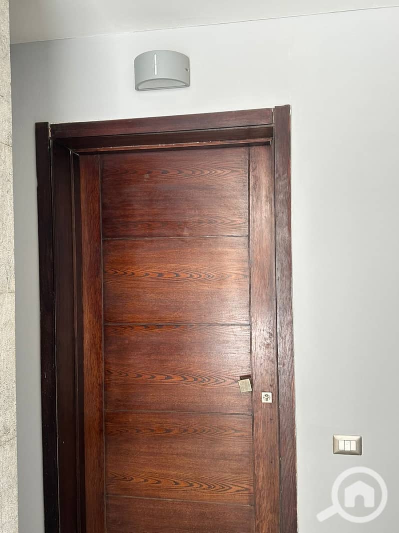 16 WhatsApp Image 2025-11-26 at 11.59. 08 PM (2). jpeg