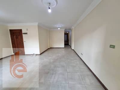 فلیٹ 3 غرف نوم للايجار في سيدي جابر، الإسكندرية - 566689282_675278802293795_1030833334131339087_n. jpg