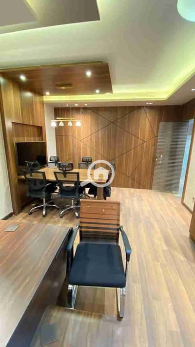 مکتب  للبيع في 6 أكتوبر، الجيزة - 1000335884. jpg