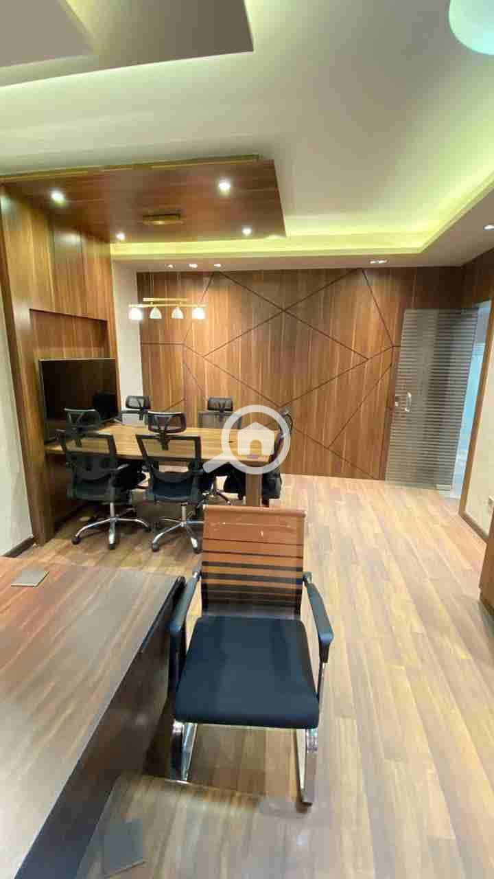 1000335884. jpg 1000335884. jpg