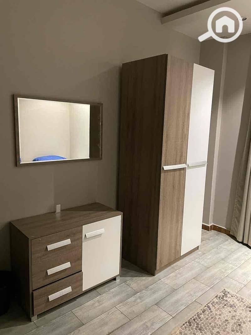 7 0c7c49a4-1881-446a-ada3-0e24dfcafe8b. jpg