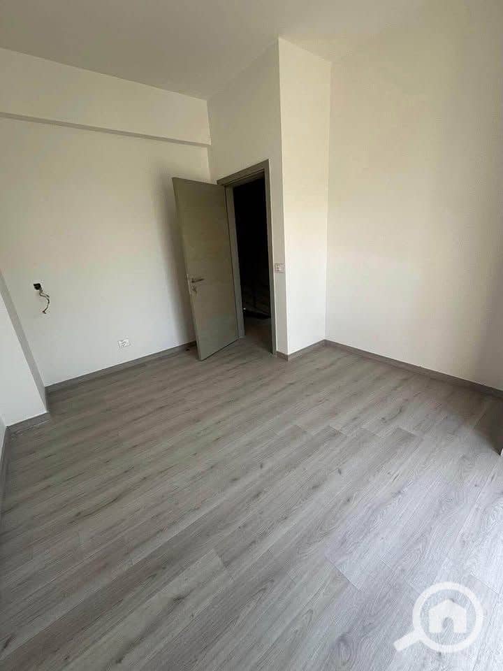 8 506977034_681880467995186_6511868854641990491_n. jpg