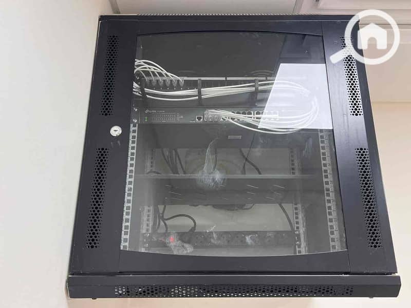 7 0c853ab1-ac8f-4f99-add6-7a5eca1ebea1. jpg