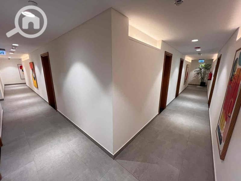 8 910b5c38-82de-4ca9-a94c-d9c939888c89. jpg