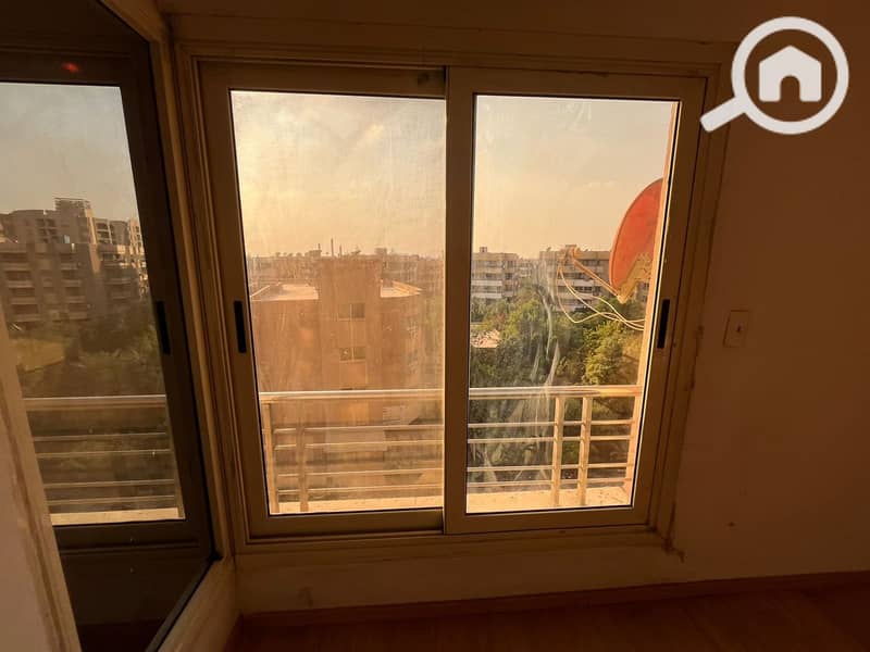 8 1847b9ad-4231-49ad-b228-27bac5e08b33. jpeg