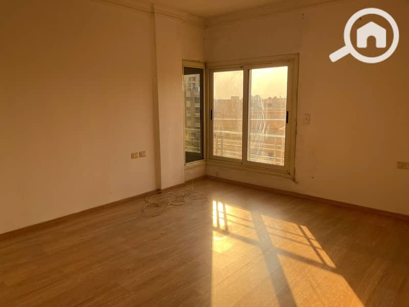 13 dc0379bc-fbe7-488e-a723-ee69a8c5ad1c. jpeg