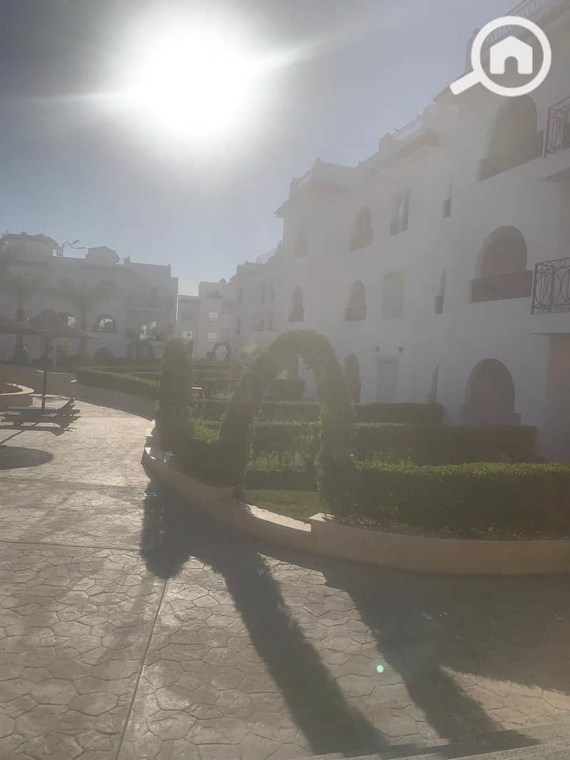 2 5c4aaf95-99e5-4cc8-bb8e-169e7b638717. jpg